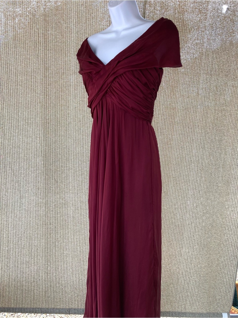 Carmen Marc Valvo Burgundy Off-Shoulder Evening Gown Size 6